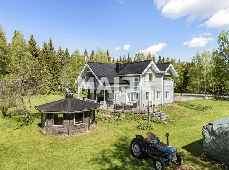 4 bedroom house 198 m² Kuopio sub-region, Finland