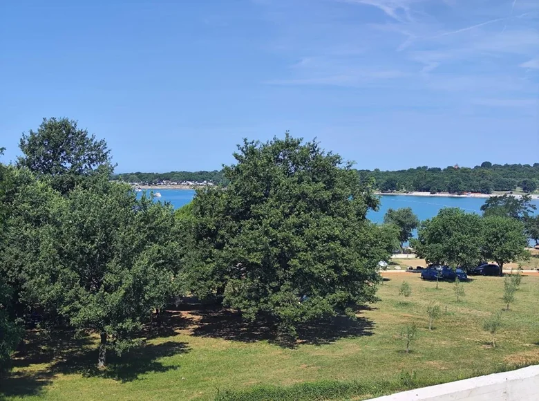 5 bedroom villa 350 m² Grad Porec, Croatia