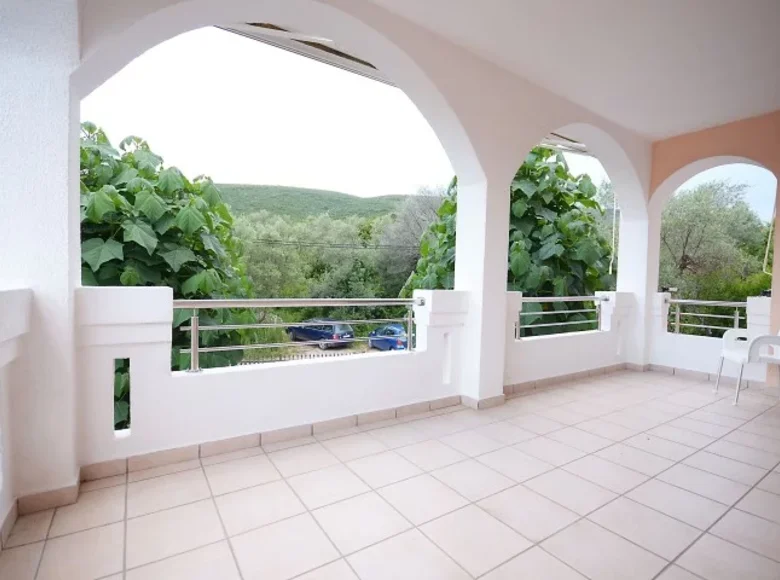 Maison 5 chambres 300 m² Krasici, Monténégro