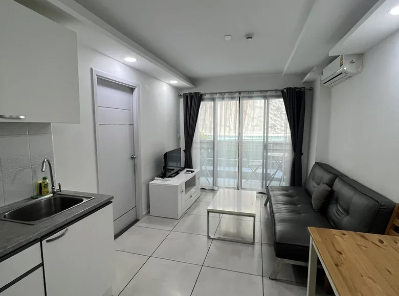 Kondominium 1 Schlafzimmer 37 m² Pattaya, Thailand