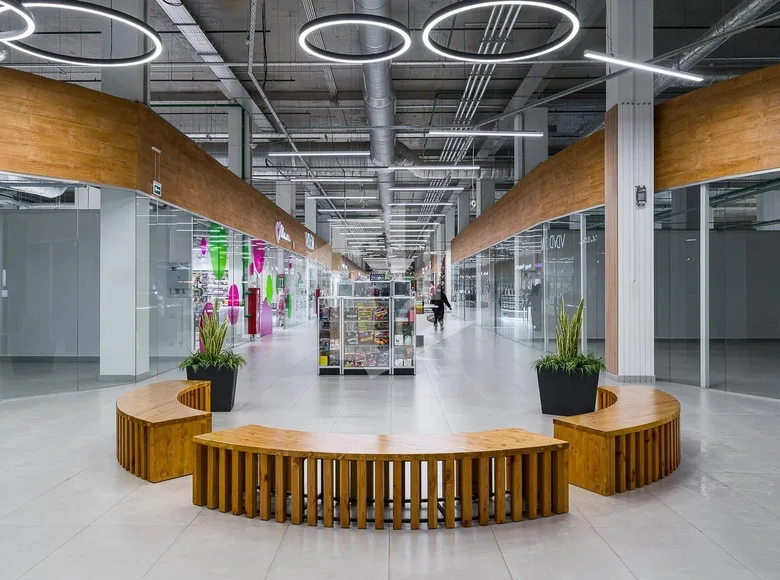 Коммерческое помещение 1 комната 143 м² в Минске, Беларусь