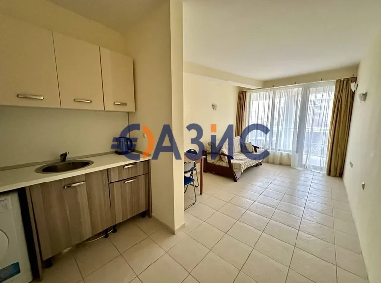 Mieszkanie 2 pokoi 67 m² Rawda, Bułgaria