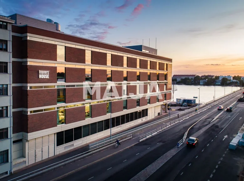 Büro 298 m² in Verwaltungsgemeinschaft Helsinki, Finnland