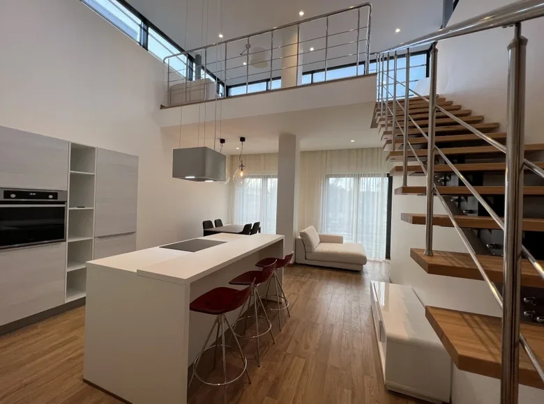 Квартира 4 спальни 130 м² Юрмала, Латвия