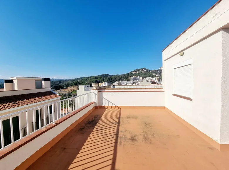 6-Schlafzimmer-Villa 214 m² Lloret de Mar, Spanien