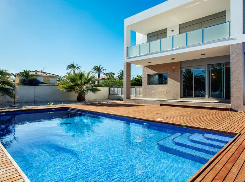 Дом 6 комнат 400 м² Аликанте, Испания