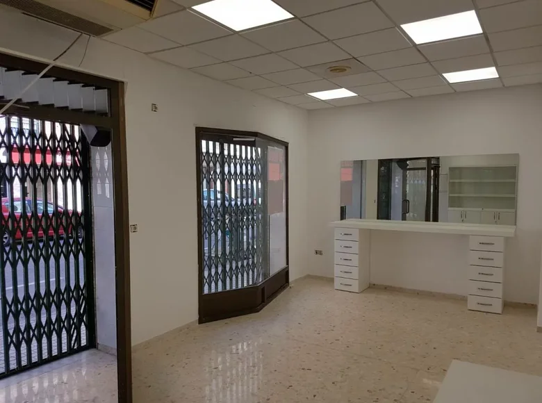 Commercial property  in Elx Elche, Spain