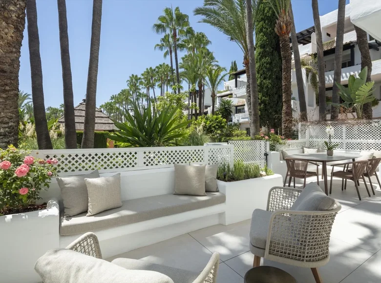 Bungalow z 3 sypialniami 118 m² Marbella, Hiszpania