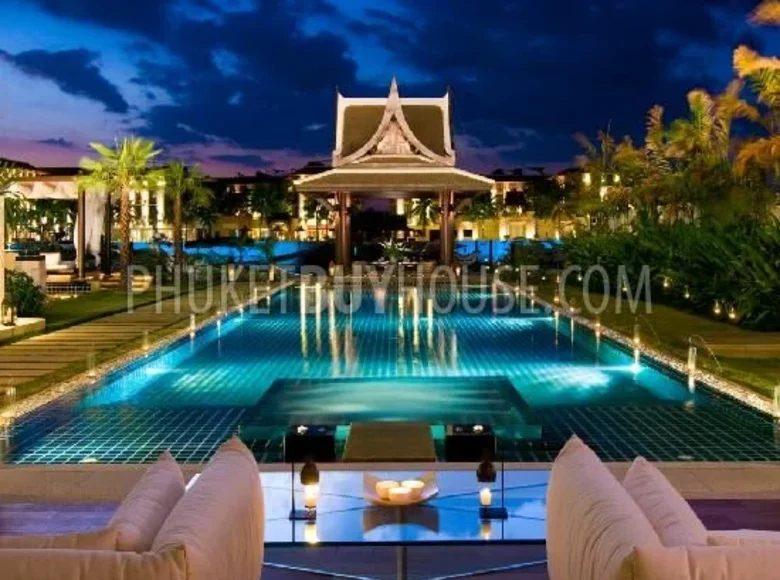 5 bedroom villa 1 100 m² Pa Khlok, Thailand