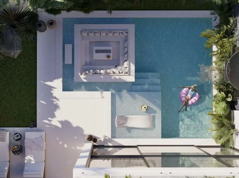 5 bedroom villa 337 m² Tibubeneng, Indonesia