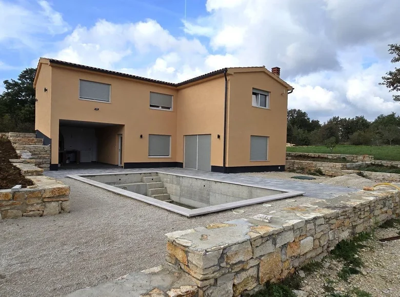3 bedroom villa 190 m² Grad Pula, Croatia