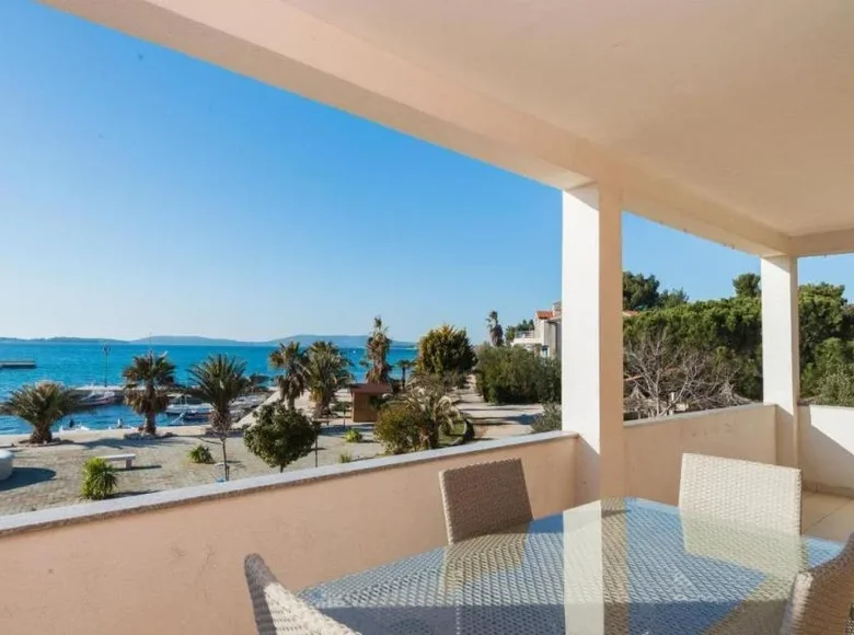 4 bedroom Villa 120 m² Zaboric, Croatia