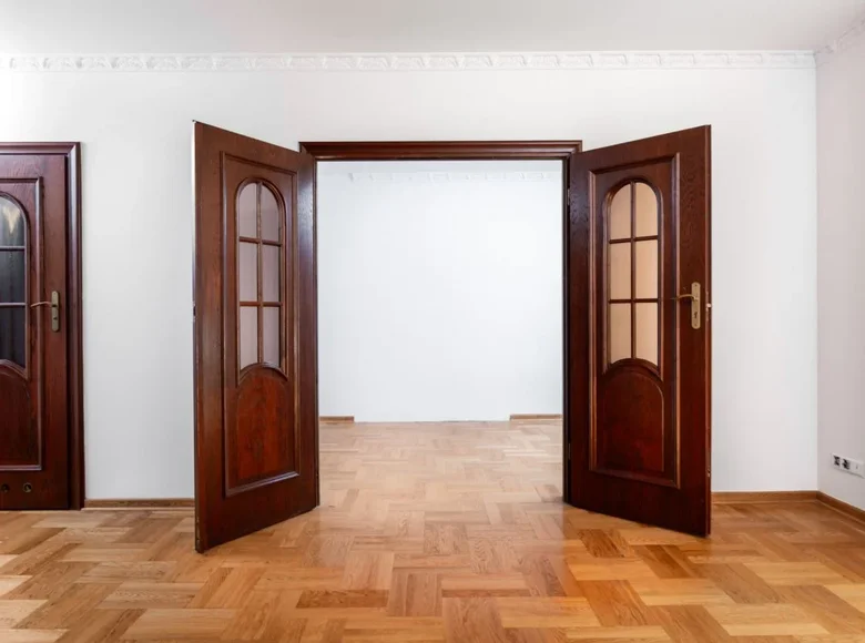 2 room apartment 43 m² Warsaw, Poland