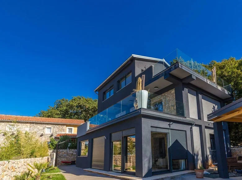 3 bedroom villa 254 m² Omisalj, Croatia