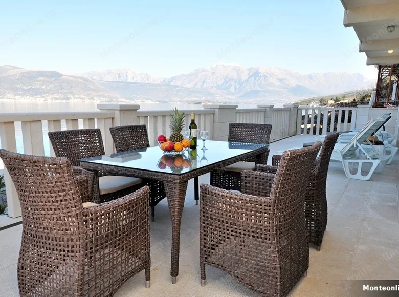 Investment 575 m² in Tivat, Montenegro