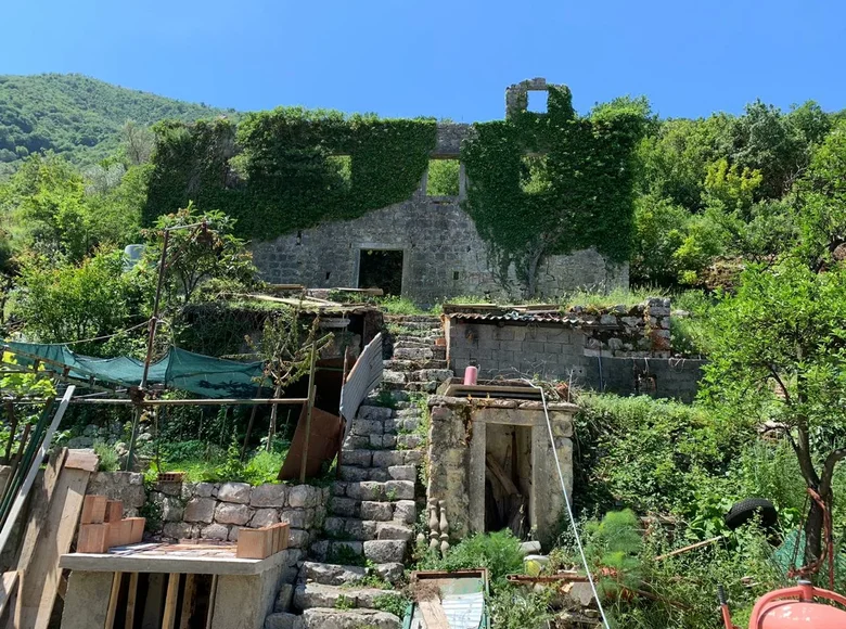 Haus 104 m² Stoliv, Montenegro