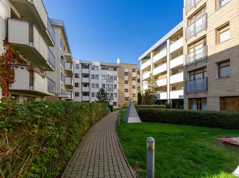 4 room apartment 106 m² Warsaw, Poland