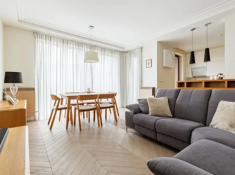 3 room apartment 81 m² Warsaw, Poland