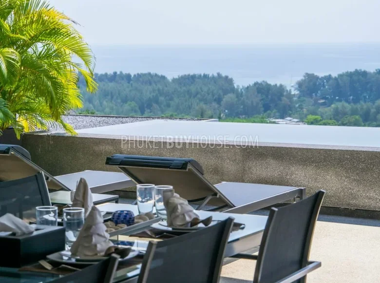 Condo 3 bedrooms 230 m² Choeng Thale, Thailand