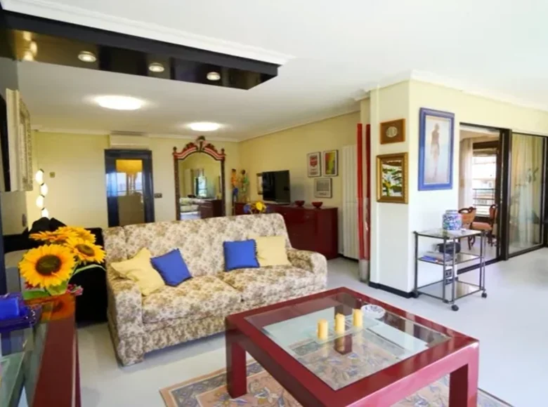 Квартира 2 спальни 145 м² Бенидорм, Испания