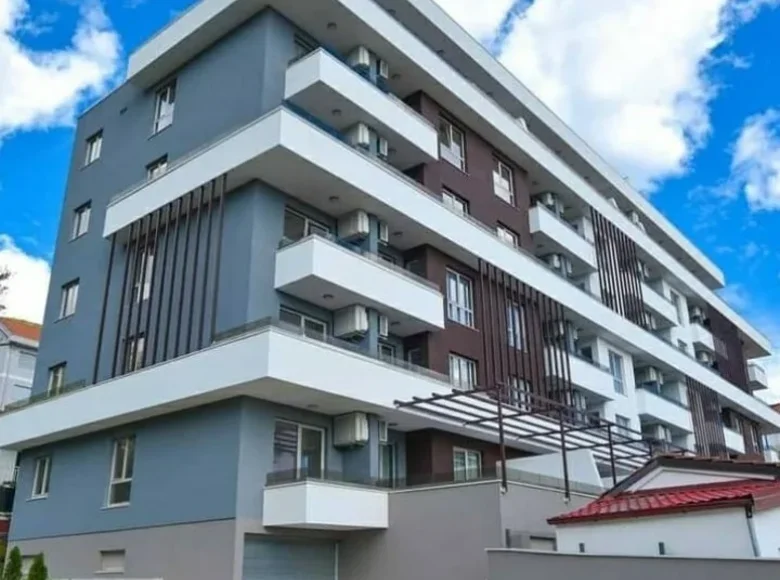 Budva, Bečići – 1-Bedroom Apartment for Rent