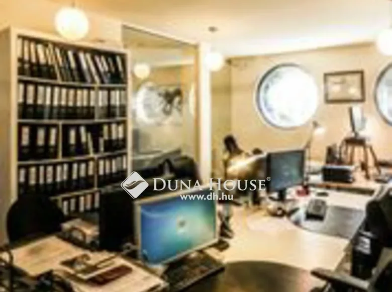 Oficina 80 m² en Budapest, Hungría