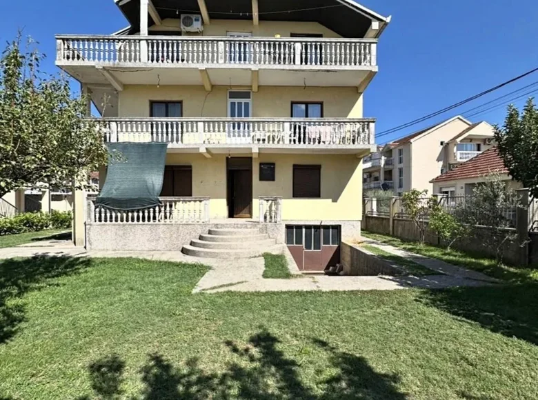 Maison  Podgorica, Monténégro