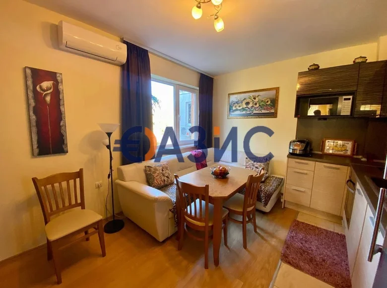 4 bedroom apartment 92 m² Nesebar, Bulgaria