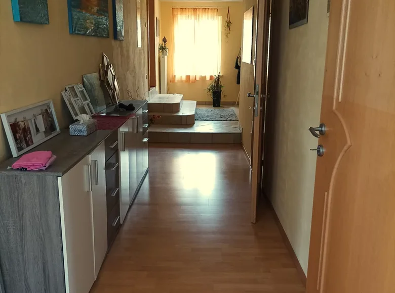 Opportunity for Investors! Cozy Guesthouse with Potential!!