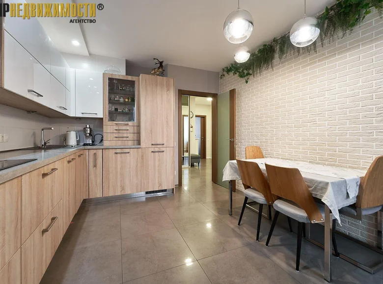 Квартира 2 комнаты 70 м² Минск, Беларусь