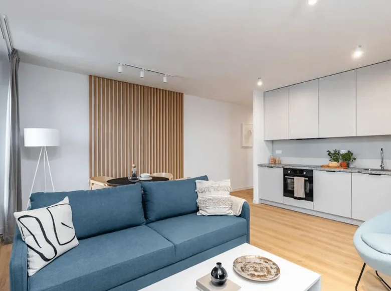 4 room apartment 76 m² in Warsaw, Poland