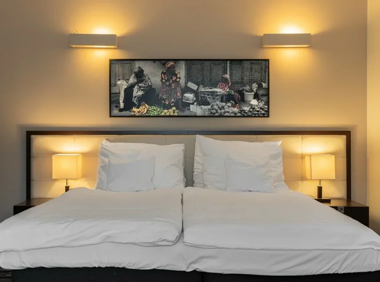 Commercial property 425 m² in Smolice, Poland