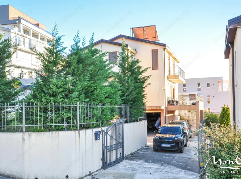 Вилла 3 спальни 176 м² Тиват, Черногория