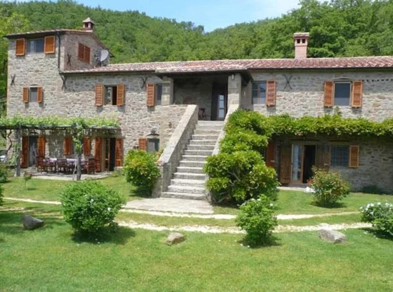 Miethaus 380 m² Cortona, Italien