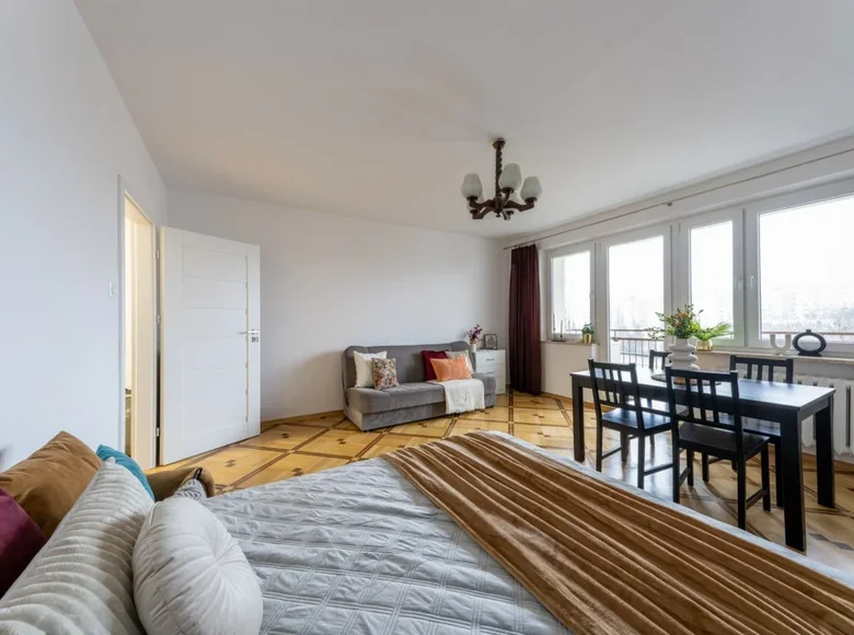 3 room apartment 73 m² Warsaw, Poland