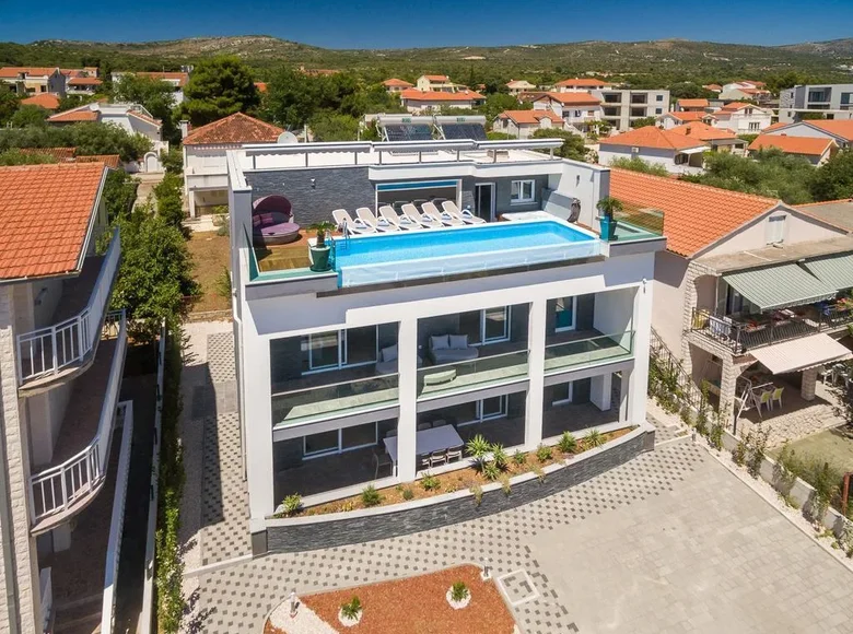 villa de 5 dormitorios 409 m² Croacia, Croacia