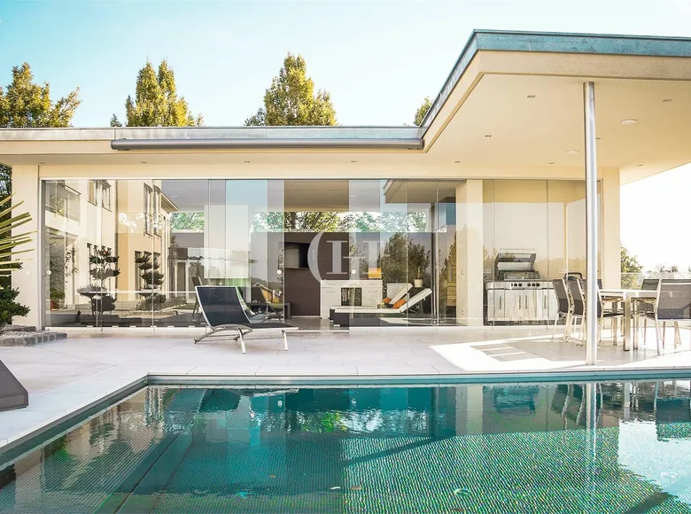 2 bedroom Villa 210 m² Padenghe sul Garda, Italy