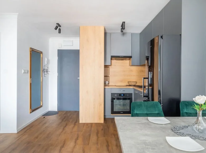2 room apartment 39 m² Warsaw, Poland