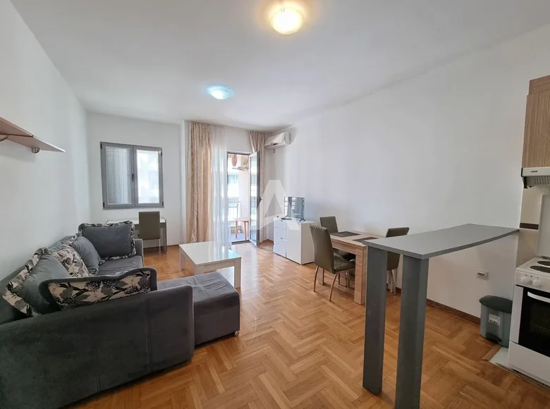 1 bedroom apartment 54 m² in Budva, Montenegro