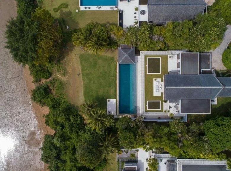 5 bedroom villa 2 360 m² Pa Khlok, Thailand