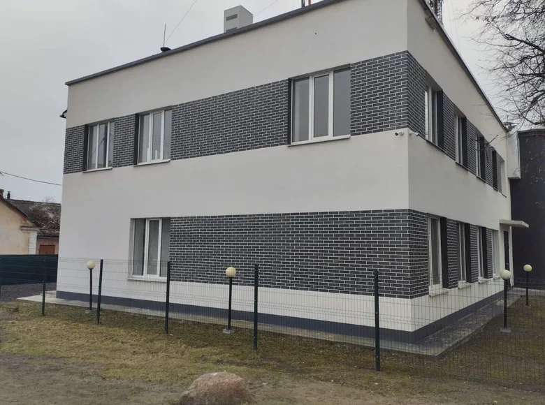 Büro 7 zimmer 300 m² in Muchaviecki sielski Saviet, Belarus