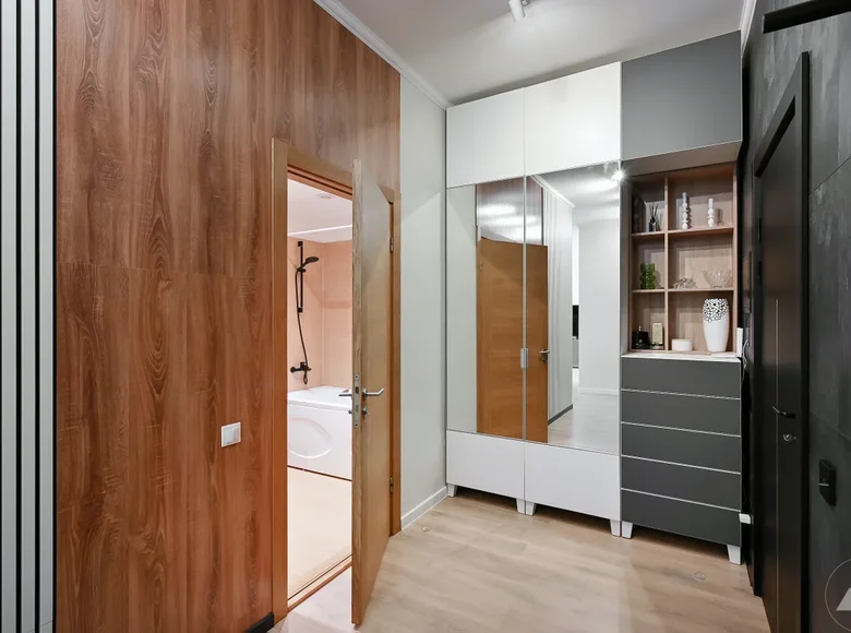Mieszkanie 2 pokoi 57 m² Ryga, Łotwa