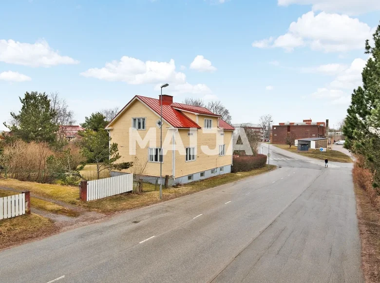 3 bedroom house 180 m² Garnison, Finland