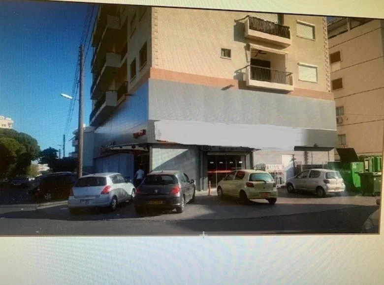 Propriété commerciale 969 m² à Moni, Chypre