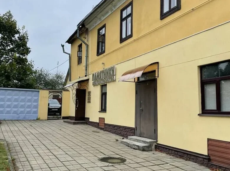 Shop 32 m² in Navahrudak, Belarus