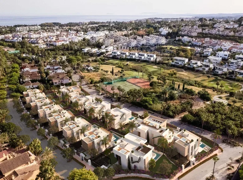 5 bedroom house 287 m² Estepona, Spain