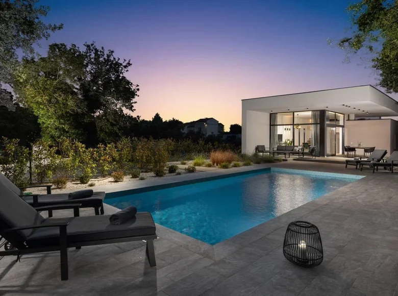 2 bedroom Villa 110 m² Grad Rovinj, Croatia