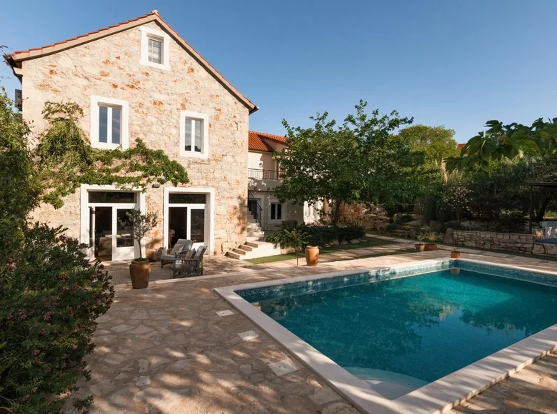 4 bedroom Villa 255 m² Split-Dalmatia County, Croatia