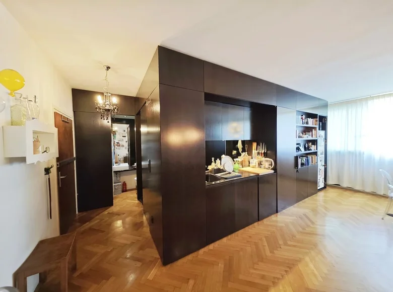 Квартира 1 спальня 46 м² Upravna Enota Ljubljana, Словения