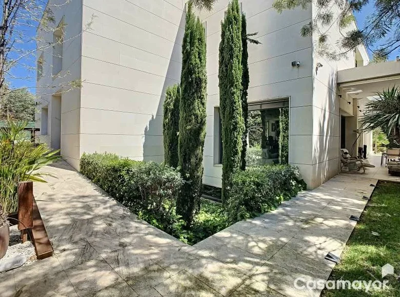 Dom drewniany w stylu górskim 687 m² Mutxamel, Hiszpania